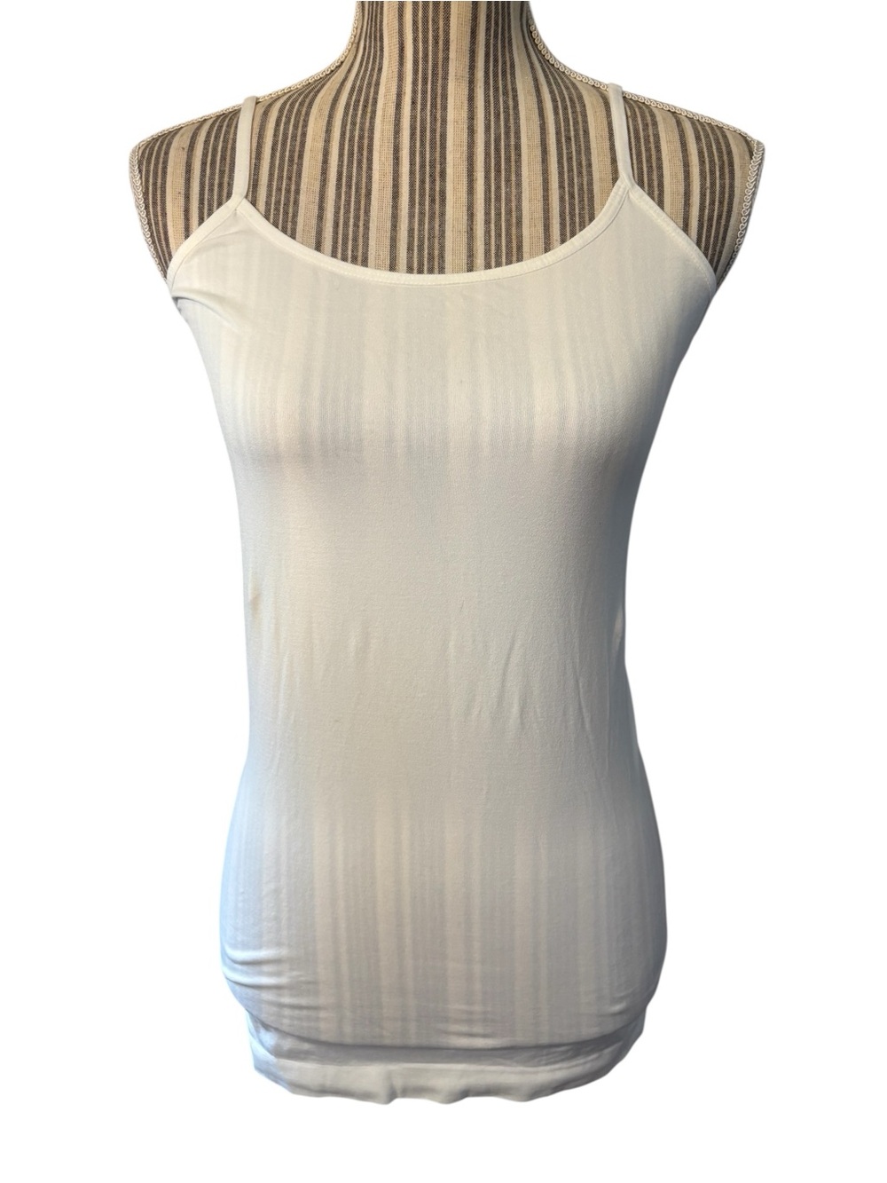 NWT Apt. 9 Cami Small/Medium White Modern Essentials Slim Spaghetti Strap Tank